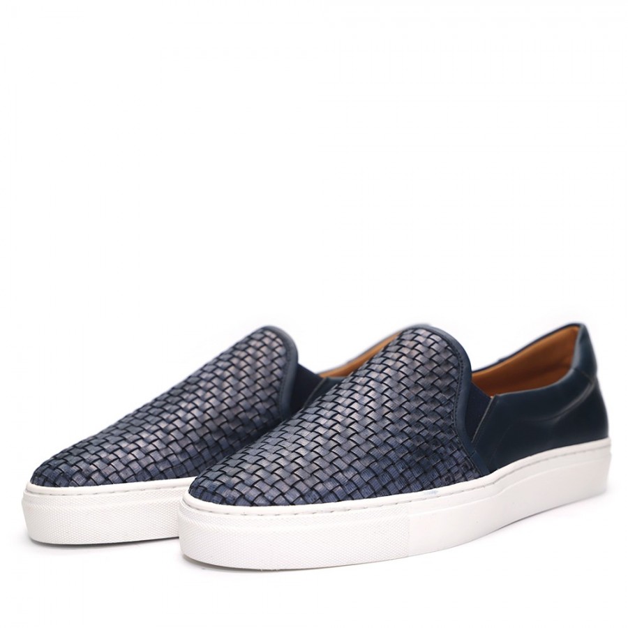 SLIP ON NAVY BRAIDED NAPPA